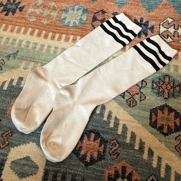 Black and White Striped Knee High Tube Socks - Picture 4 of 4